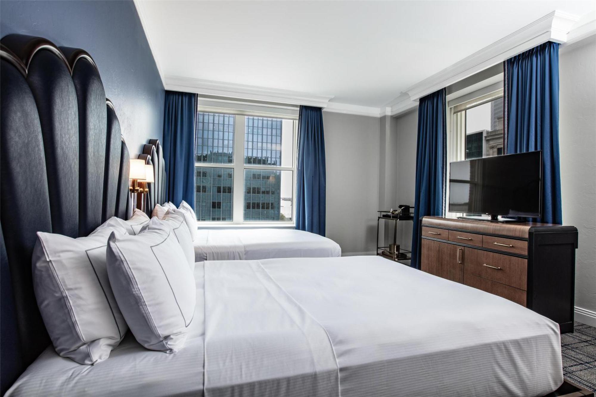 The Skirvin Hilton Hotel 4*